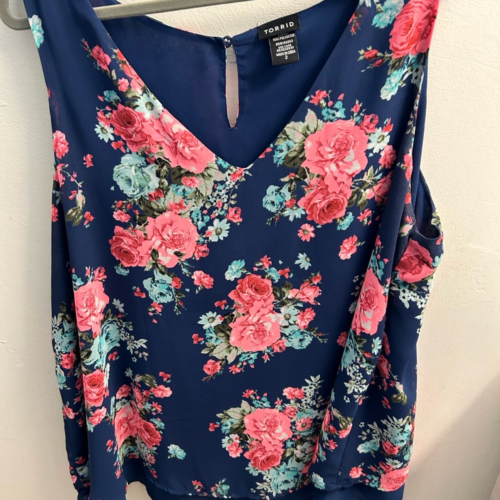 Torrid Floral sleeveless blouse